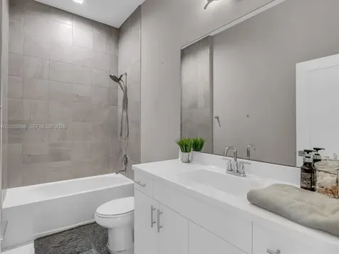 4920 Whispering Way Dania Beach FL 33312