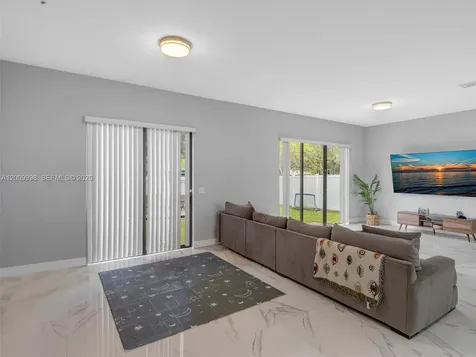 4920 Whispering Way Dania Beach FL 33312
