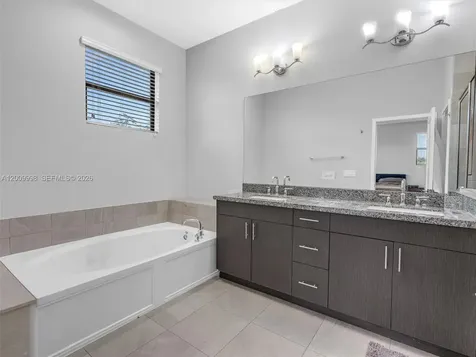 4920 Whispering Way Dania Beach FL 33312
