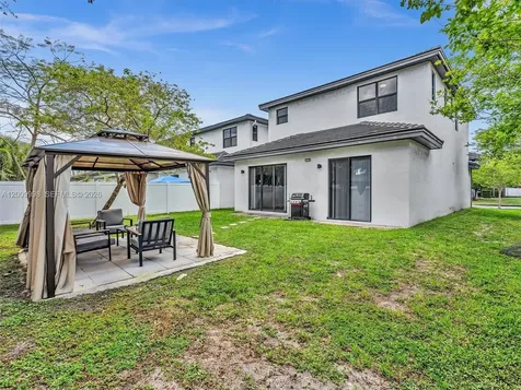 4920 Whispering Way Dania Beach FL 33312