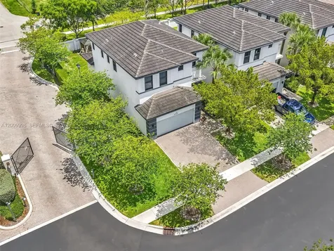 4920 Whispering Way Dania Beach FL 33312