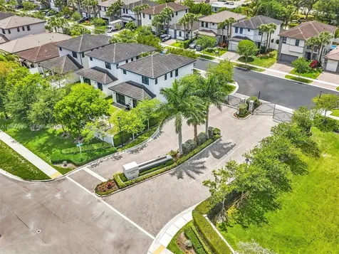 4920 Whispering Way Dania Beach FL 33312