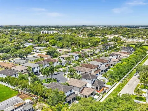 4920 Whispering Way Dania Beach FL 33312