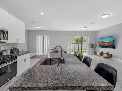 4920 Whispering Way Dania Beach FL 33312
