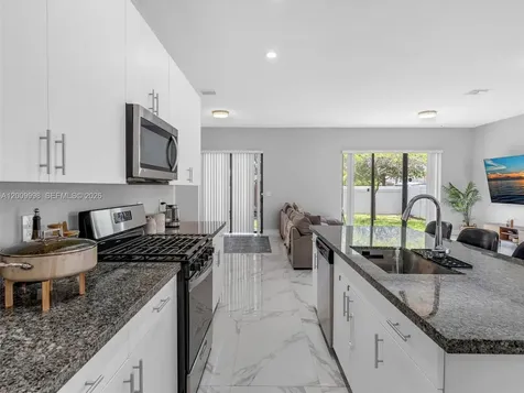 4920 Whispering Way Dania Beach FL 33312