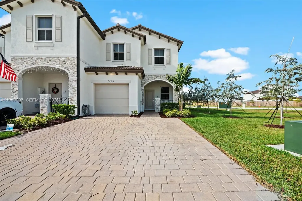 2400 SE 29th Street Homestead FL 33035