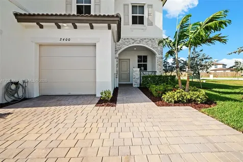 2400 SE 29th Street Homestead FL 33035