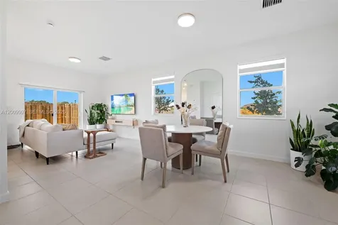 2400 SE 29th Street Homestead FL 33035