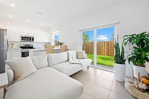 2400 SE 29th Street Homestead FL 33035