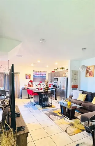 21463 NE 3rd Path Miami FL 33179
