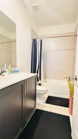 21463 NE 3rd Path Miami FL 33179