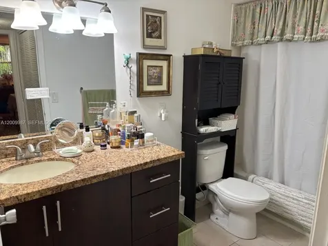 8225 Lake Drive Doral FL 33166
