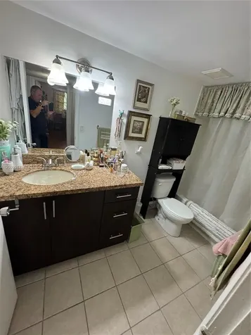8225 Lake Drive Doral FL 33166