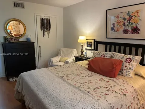 8225 Lake Drive Doral FL 33166
