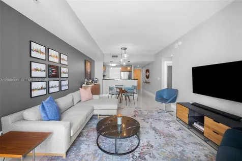 253 NE 2nd Street Miami FL 33132