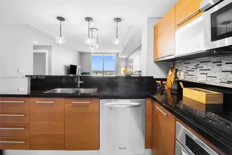 253 NE 2nd Street Miami FL 33132