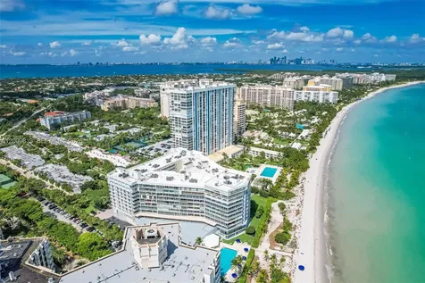 600 Grapetree Drive Key Biscayne FL 33149