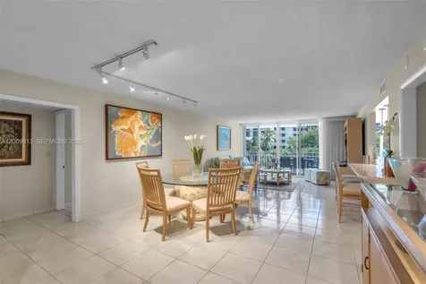 600 Grapetree Drive Key Biscayne FL 33149