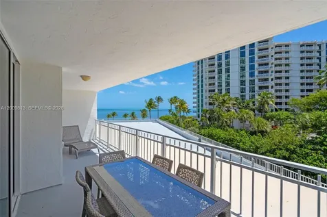 600 Grapetree Drive Key Biscayne FL 33149