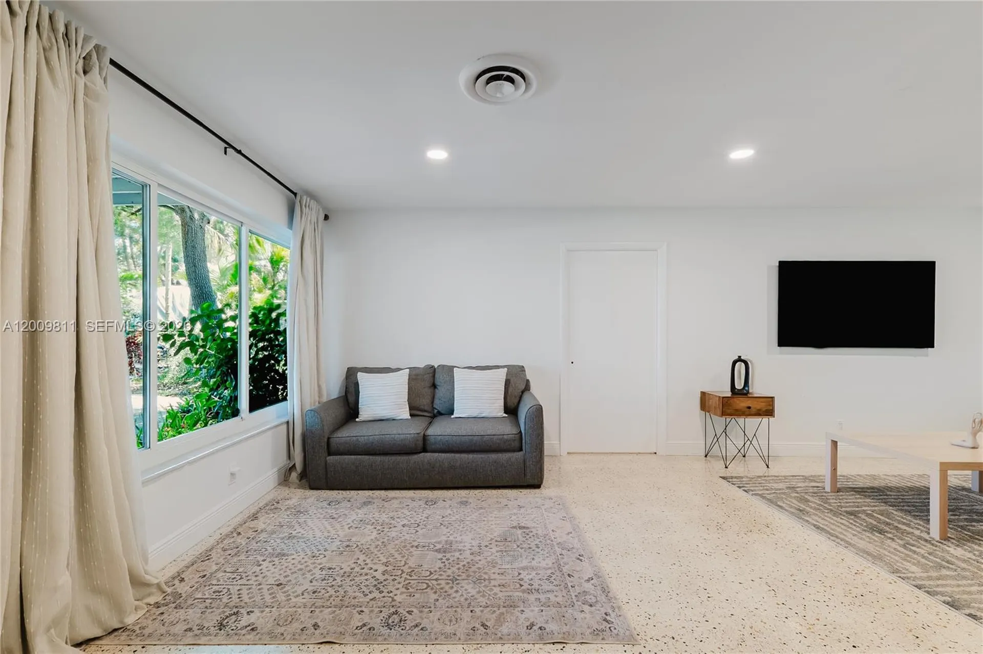 1106 N 13th Court Hollywood FL 33019