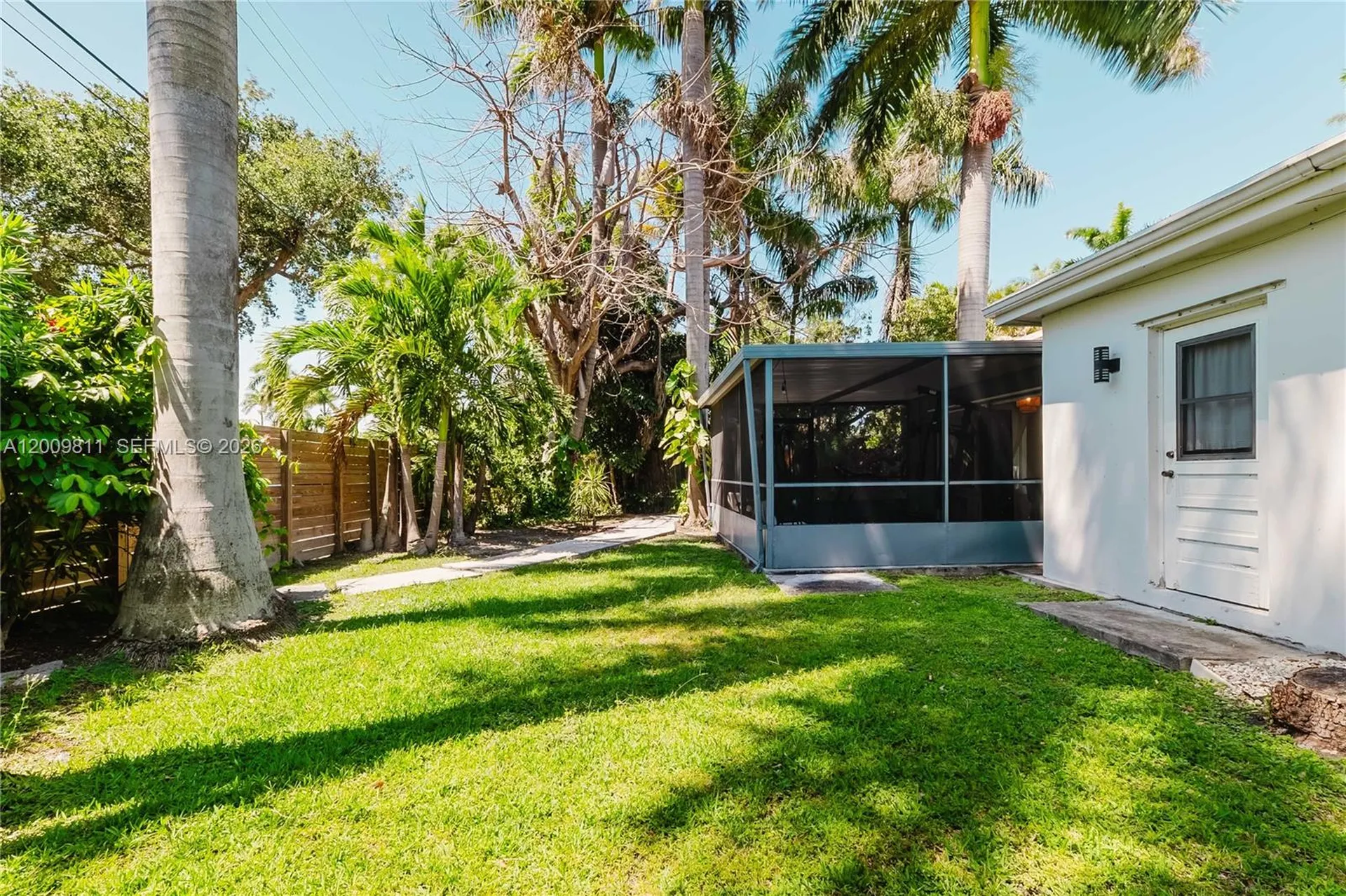 1106 N 13th Court Hollywood FL 33019