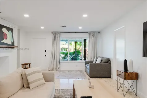 1106 N 13th Court Hollywood FL 33019
