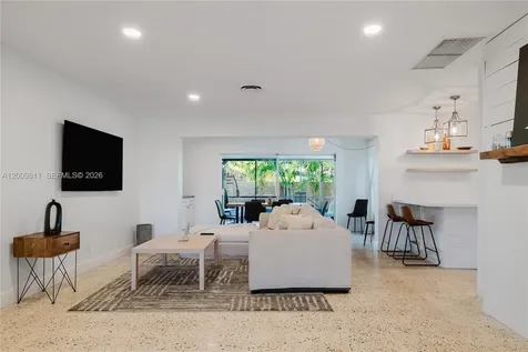 1106 N 13th Court Hollywood FL 33019