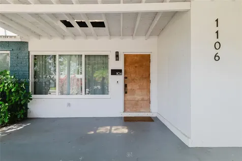 1106 N 13th Court Hollywood FL 33019