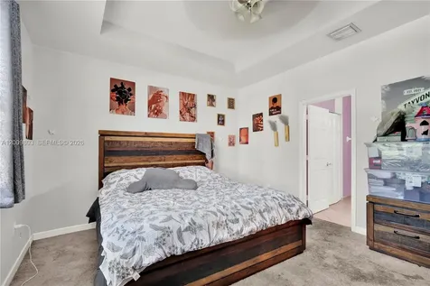 560 SE 33rd Terrace Homestead FL 33033