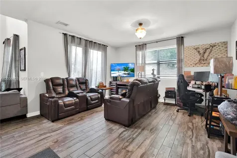 560 SE 33rd Terrace Homestead FL 33033