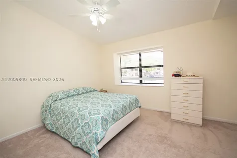 4715 NW 82nd Avenue Lauderhill FL 33351