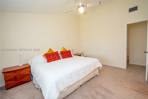 4715 NW 82nd Avenue Lauderhill FL 33351