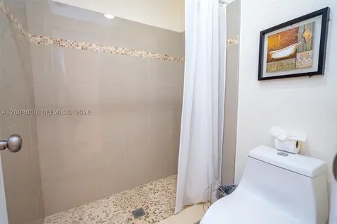 4715 NW 82nd Avenue Lauderhill FL 33351