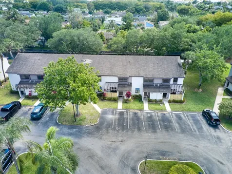 4715 NW 82nd Avenue Lauderhill FL 33351