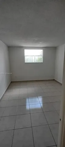 606 W 81st Street Hialeah FL 33014