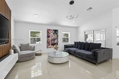 3540 N Park Road Hollywood FL 33021