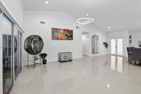 3540 N Park Road Hollywood FL 33021
