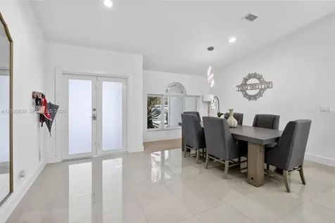 3540 N Park Road Hollywood FL 33021