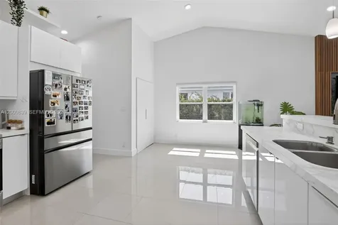 3540 N Park Road Hollywood FL 33021