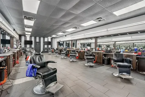 Established Barbershop For Sale – Prime Kendall Location Kendall FL 33175