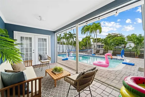 2005 NW 37th Street Oakland Park FL 33309