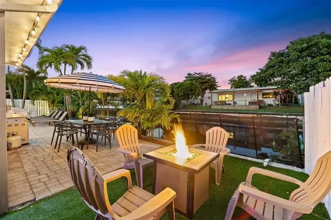 2005 NW 37th Street Oakland Park FL 33309