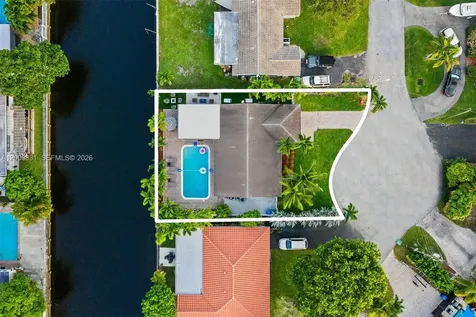 2005 NW 37th Street Oakland Park FL 33309
