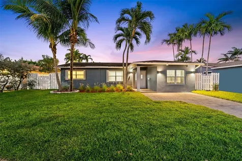 2005 NW 37th Street Oakland Park FL 33309