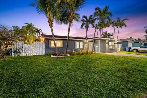 2005 NW 37th Street Oakland Park FL 33309