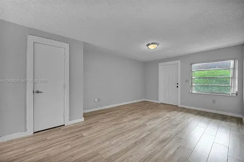 2225 SW 62nd Court Miami FL 33155