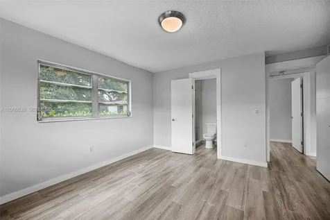 2225 SW 62nd Court Miami FL 33155