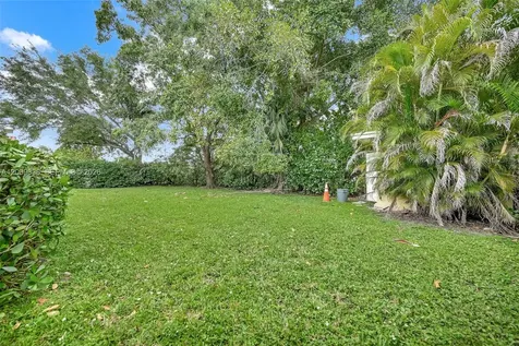 2225 SW 62nd Court Miami FL 33155