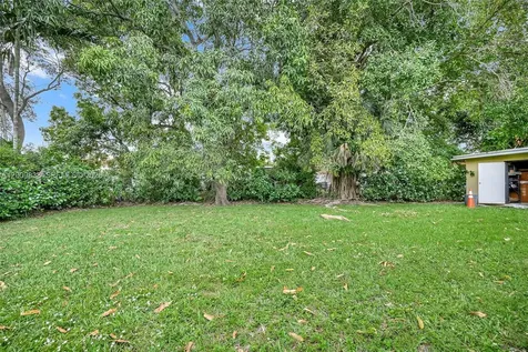 2225 SW 62nd Court Miami FL 33155
