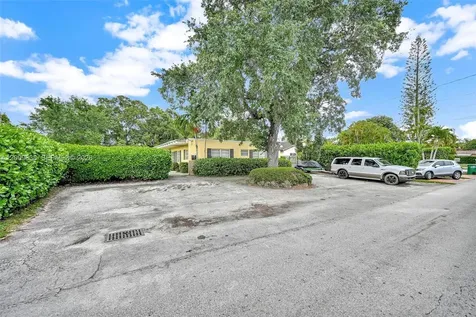 2225 SW 62nd Court Miami FL 33155